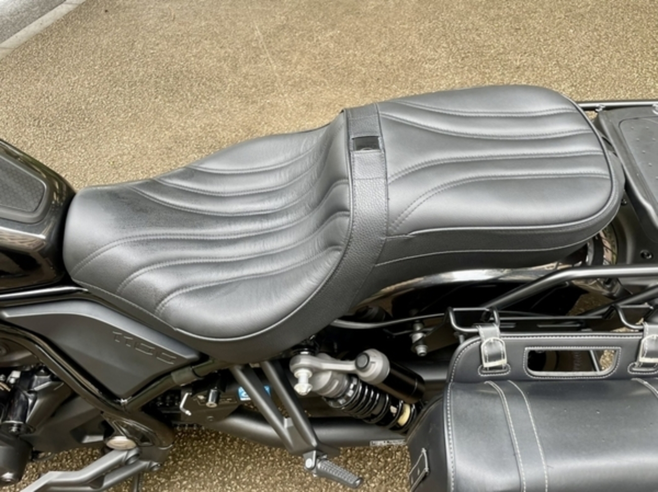 ホンダ レブル1100〈DCT〉(8BL-SC83) その九 〜Corbin デュアル 