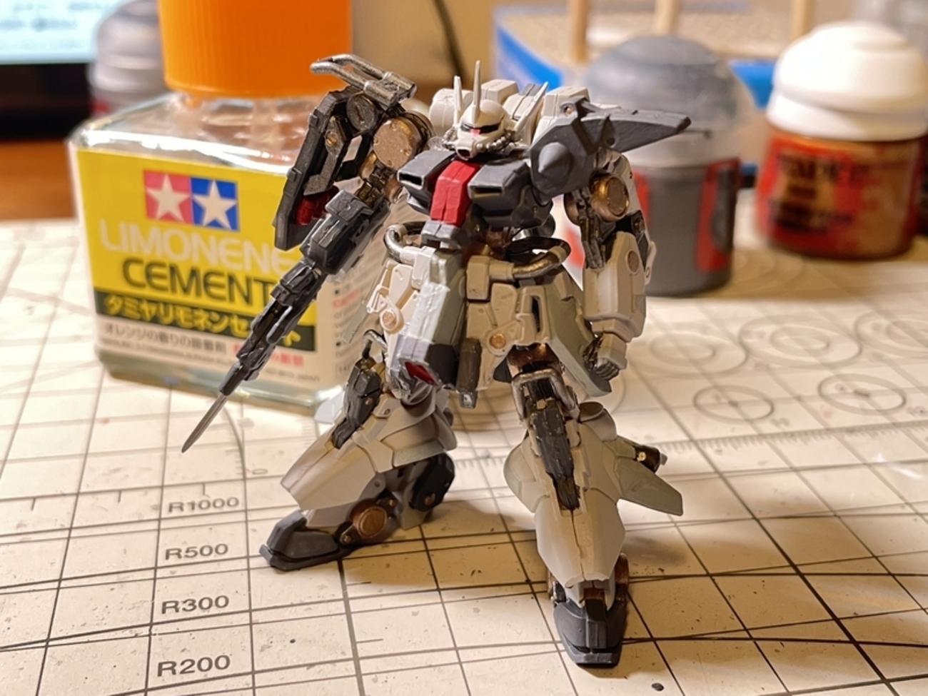 ガンダムアーティファクト・ザクIIIをほぼ1年越しで筆塗り全塗装した話 
