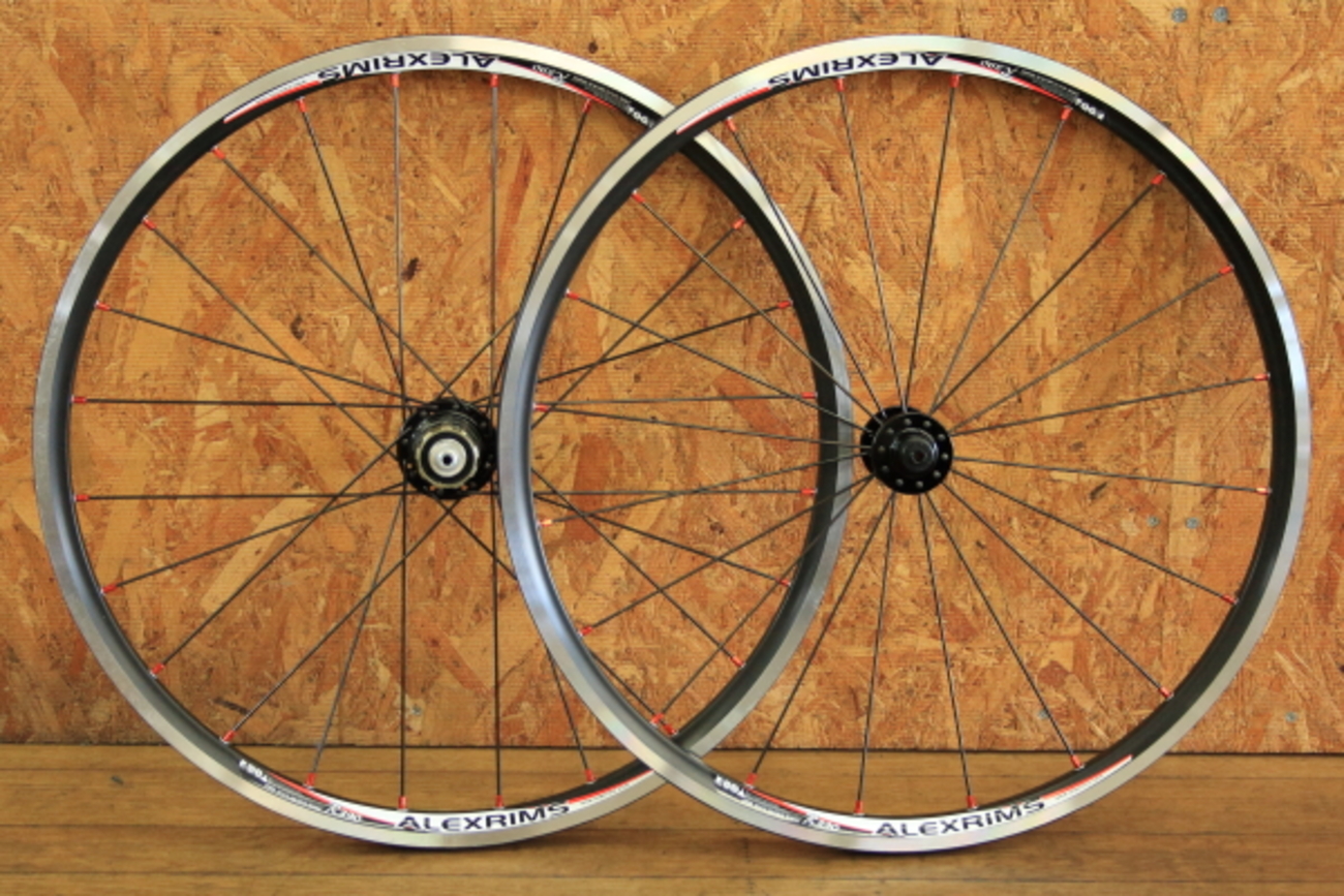 ALEXRIMS R390リム(451サイズ)で手組みホイール - サイクルショップは 