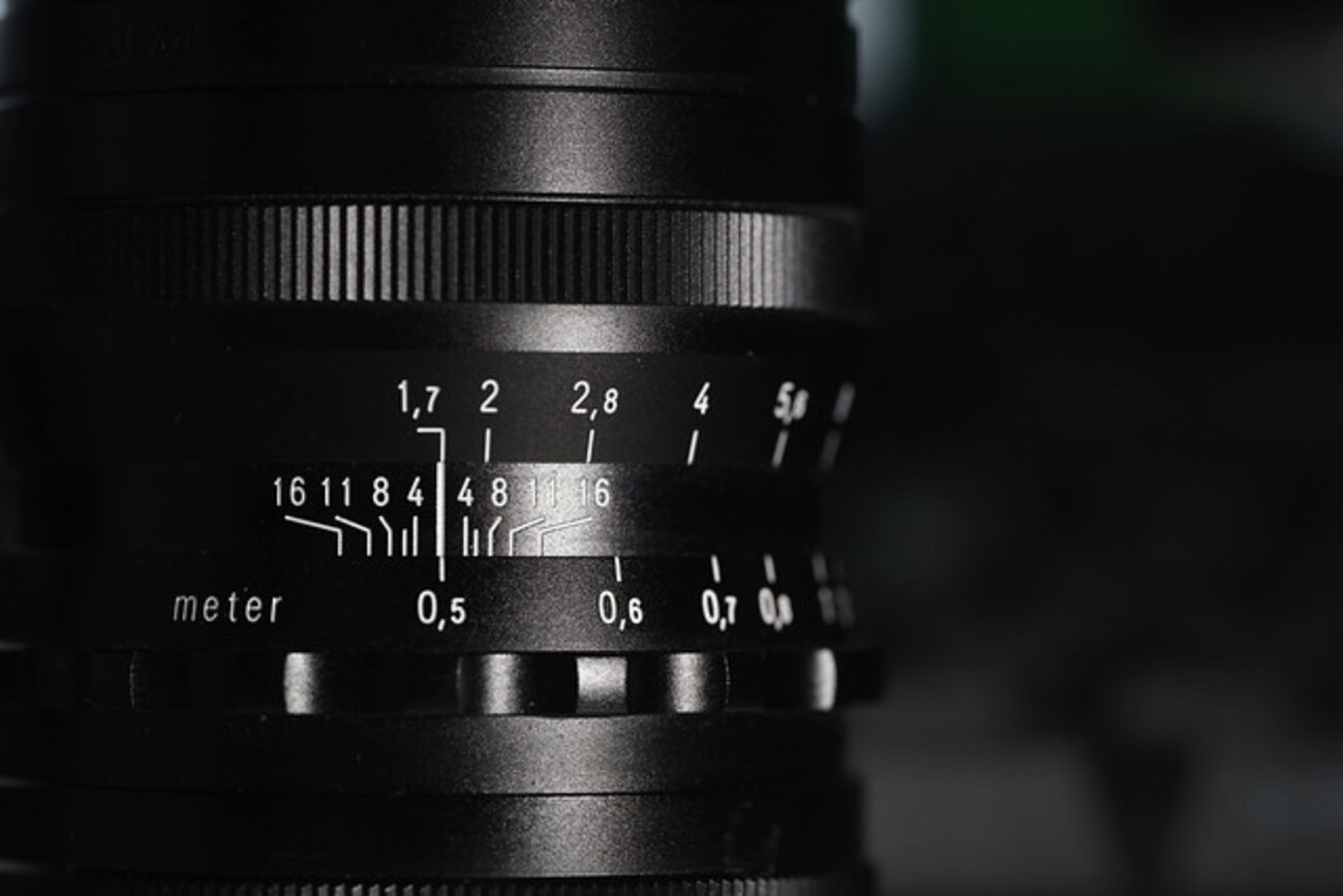 レンズ(単焦点) Voigtlander ultron 35mm F1.7 vintageline Voigtländer Ultron 35mm F1.7 Aspherical Vintage Line を買う