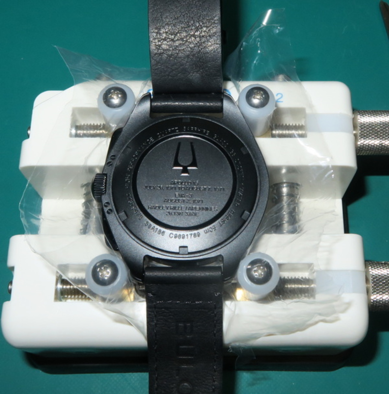 BULOVA Luner Pilotの電池交換 - OptoEleMechの日記