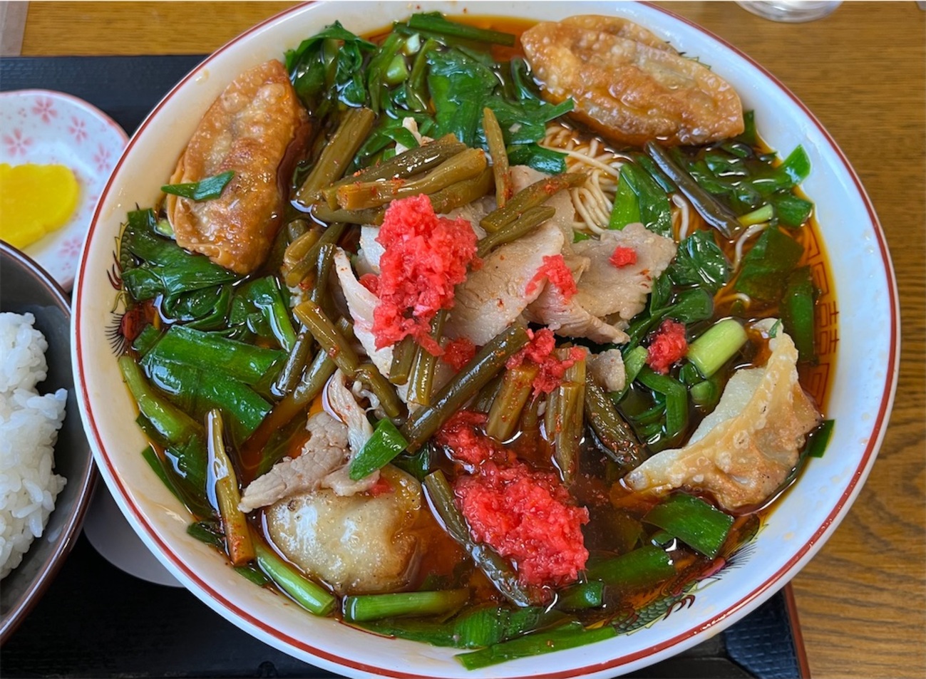 満州 ニラ ラーメン