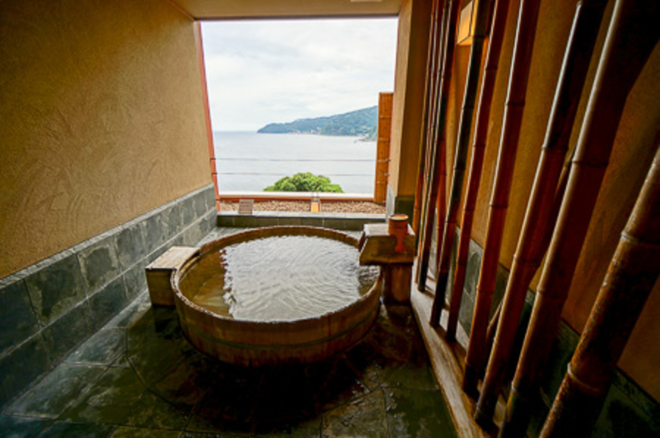 静岡県伊東市 DHC 赤沢日帰り温泉館 - 小田原な日々