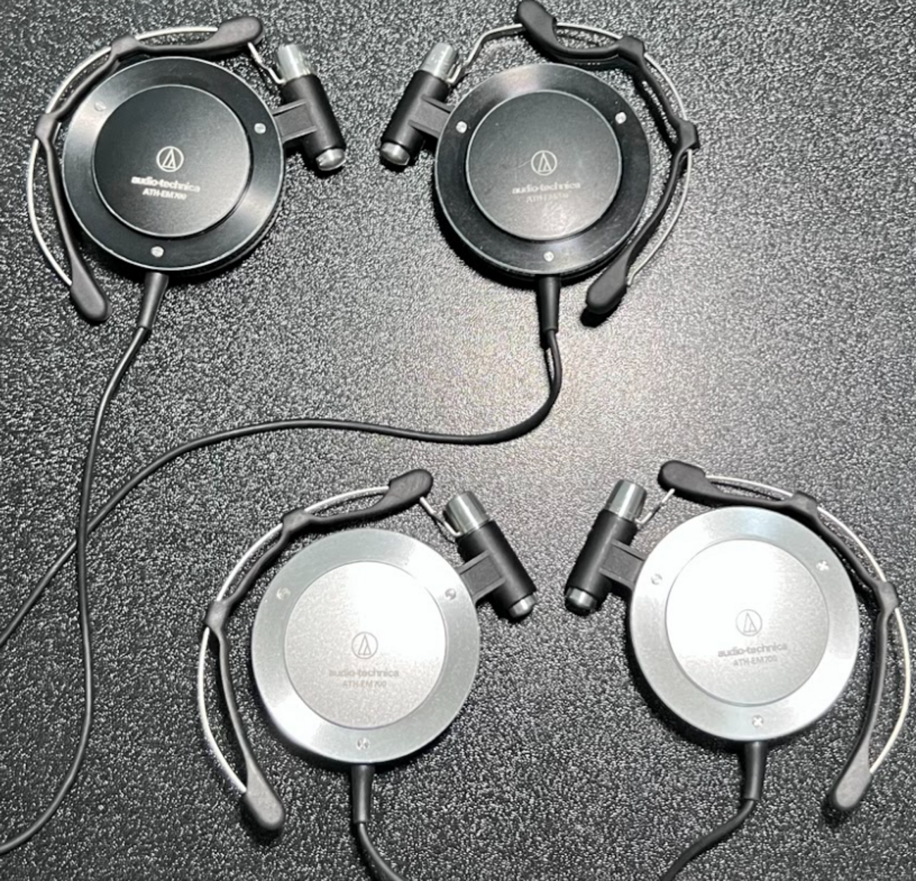 Audio Technica ATH-EM700 SV（オーディオテクニカの耳かけヘッドホン 