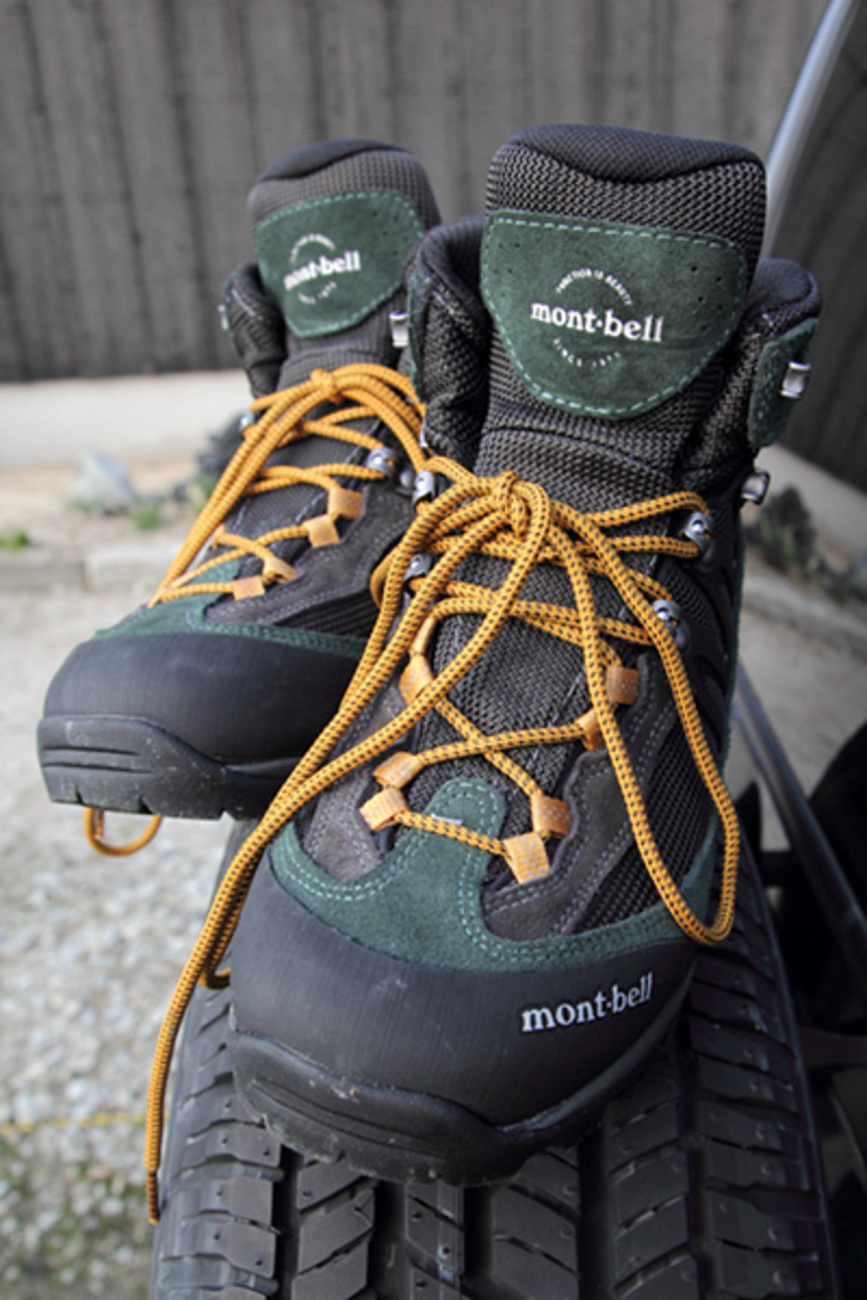 未使用 mont-bell モンベル トレッキングシューズ タイオガブーツ
