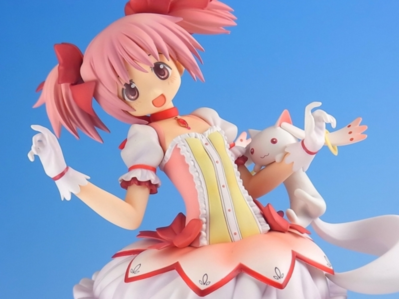 グッドスマイルカンパニー 魔法少女まどか☆マギカ 1/8 鹿目まどか 