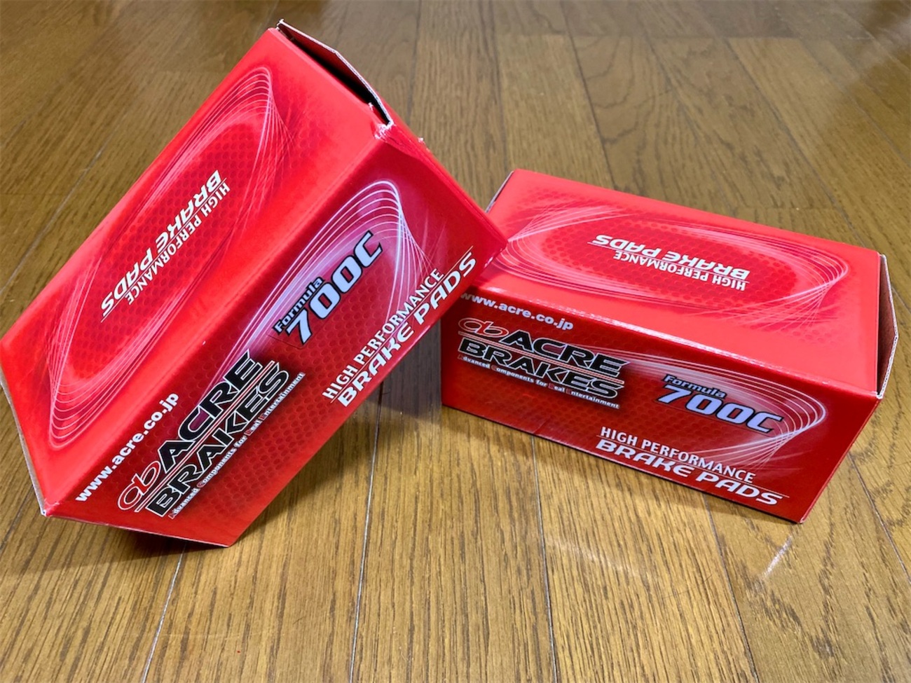 ブレーキパッド】ACREフォーミュラ700Cが来た！ - ロードスター大学