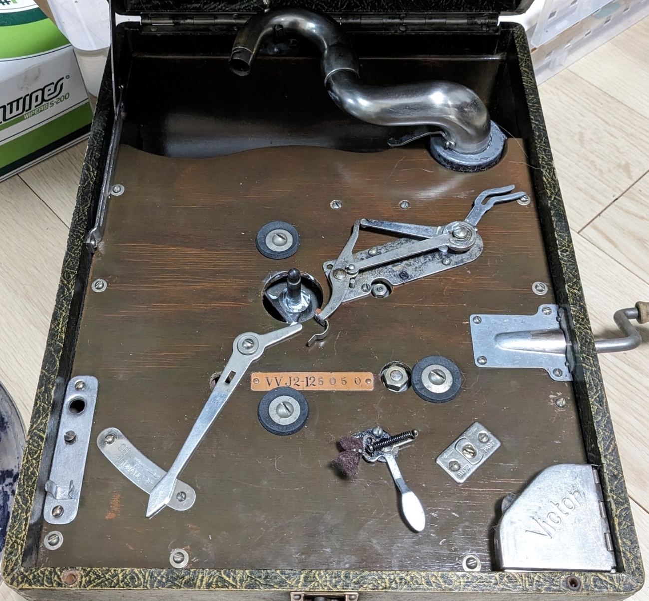 ビクトローラ J2-12 （Victrola J2-12）の整備ひとまず完了しました 