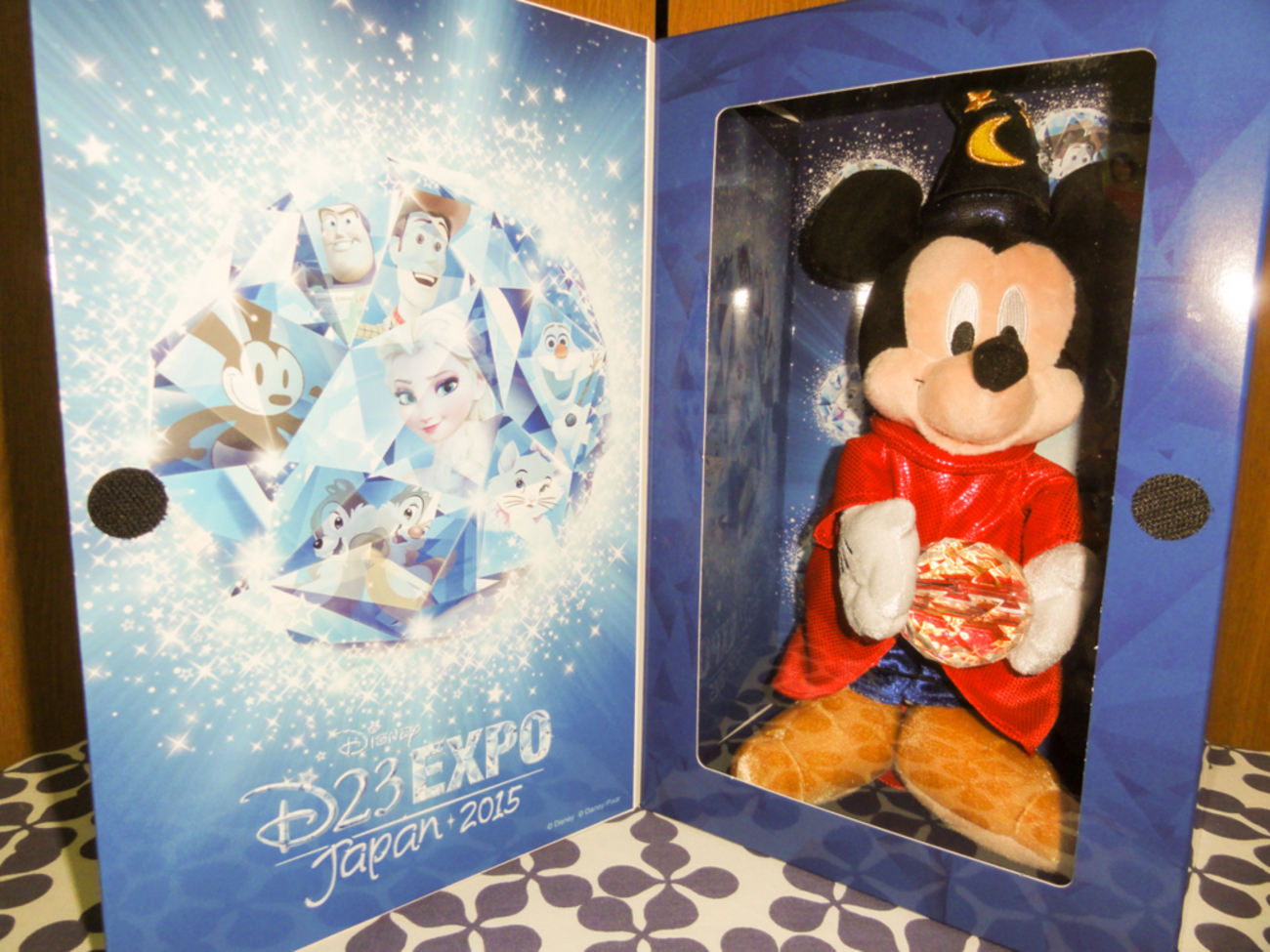 D23 Expo Japan 2015 バッジつきキーチェーン&ストラップ D23 Expo 