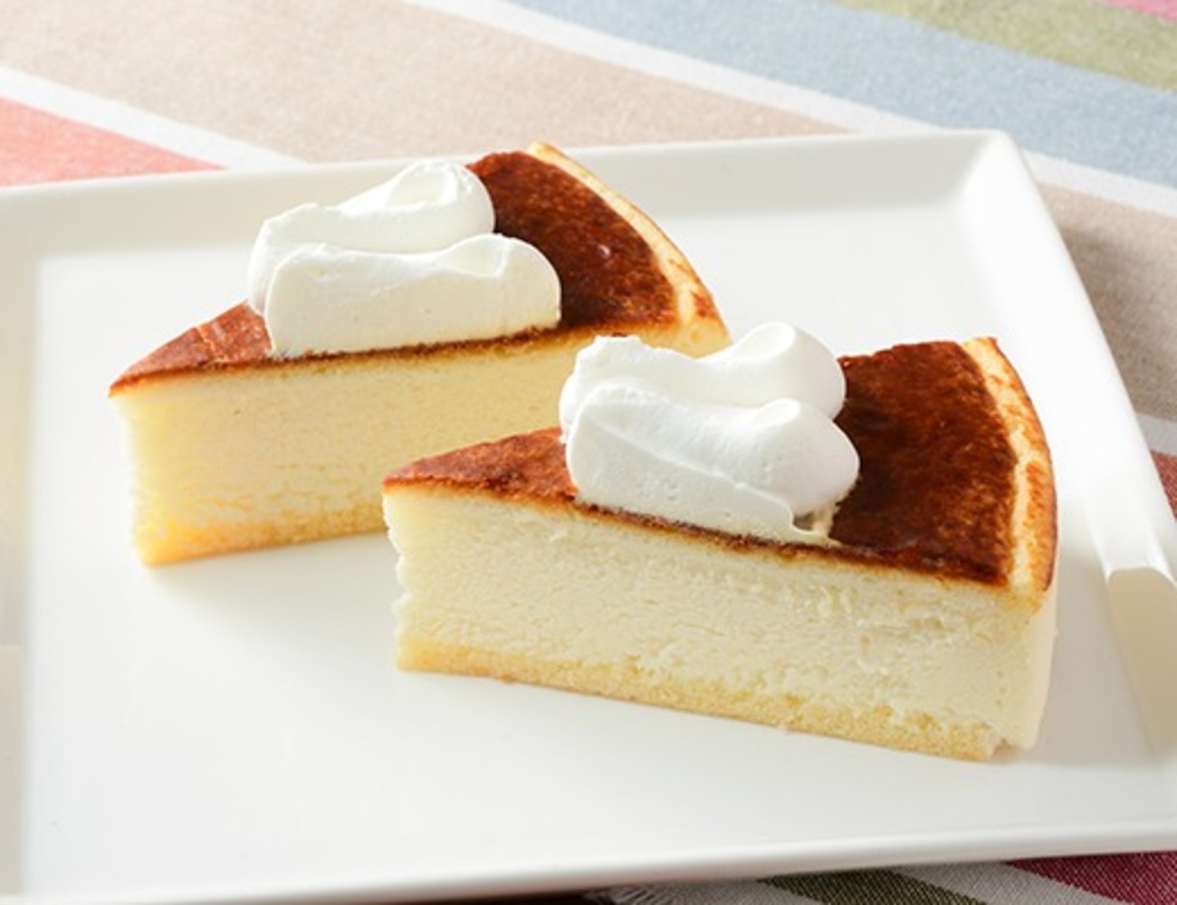 ローソンから「バスク風チーズケーキ 2個入」が新登場！ホイップ 
