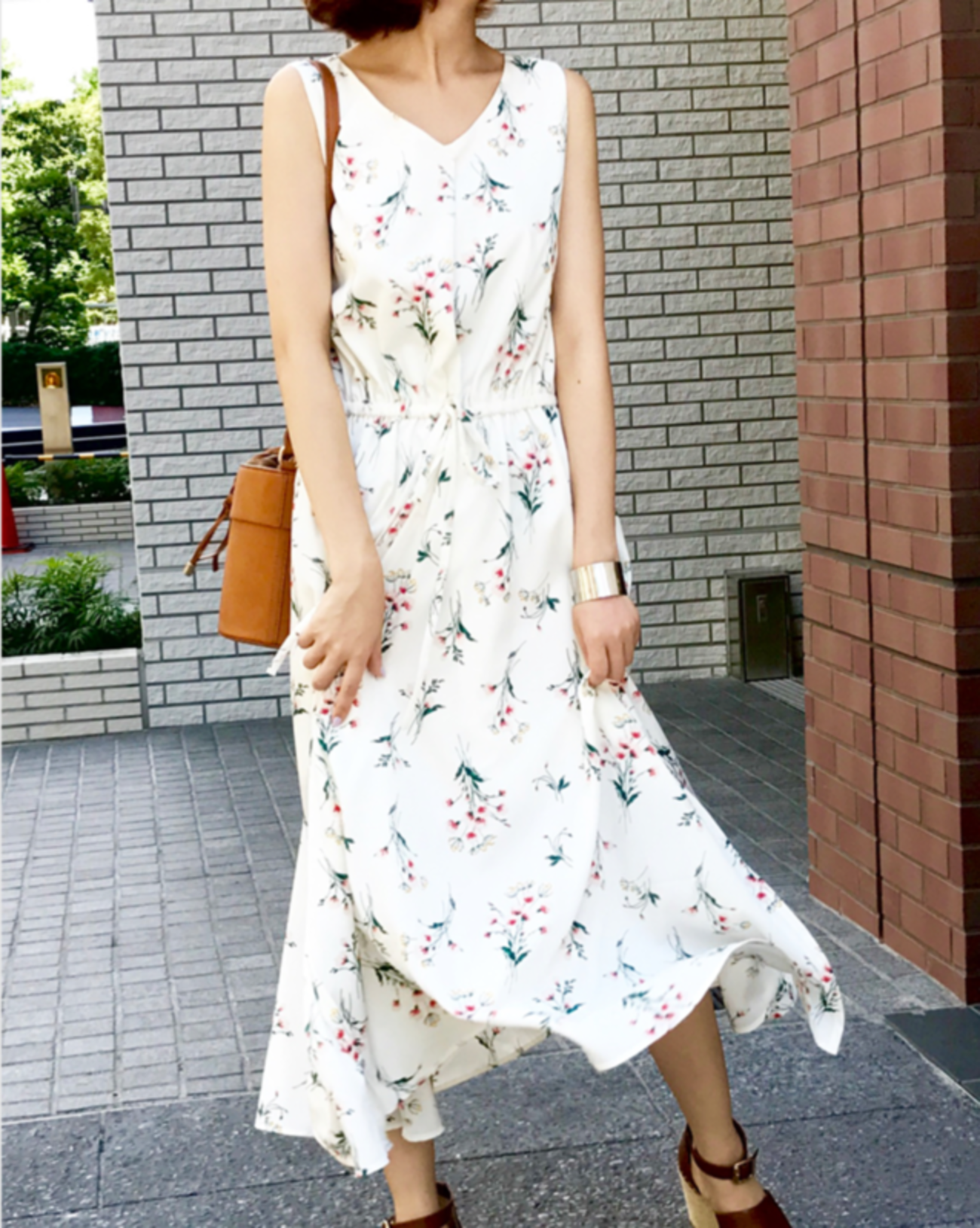 愛してたって秘密はある衣装 [最新話まで更新!] 川口春奈の服はコレ  
