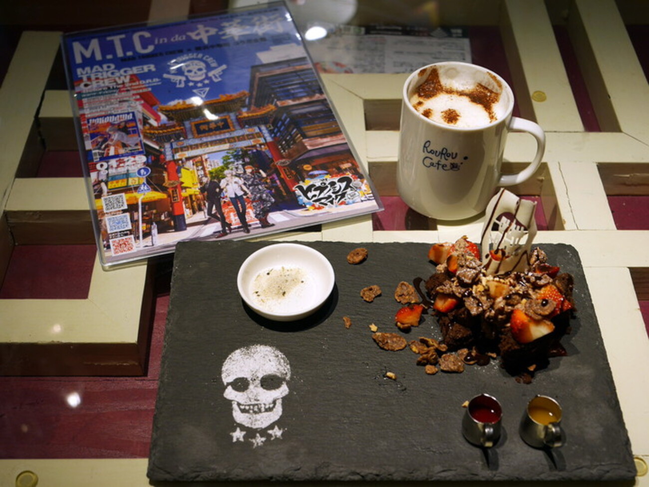 周瑜 ブロマイド カフェ 𝕄𝕠𝕟𝕠𝕥𝕠𝕟𝕖 𝔸𝕗𝕥𝕖𝕣𝕟𝕠𝕠𝕟 𝕋𝕖𝕒☕️🩶ᩚ 亲亲妹妹