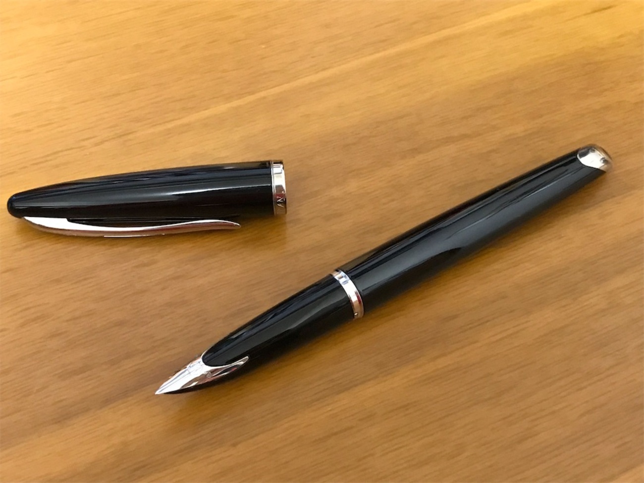 Waterman(ウォーターマン)カレン 万年筆レビュー 船をイメージした 