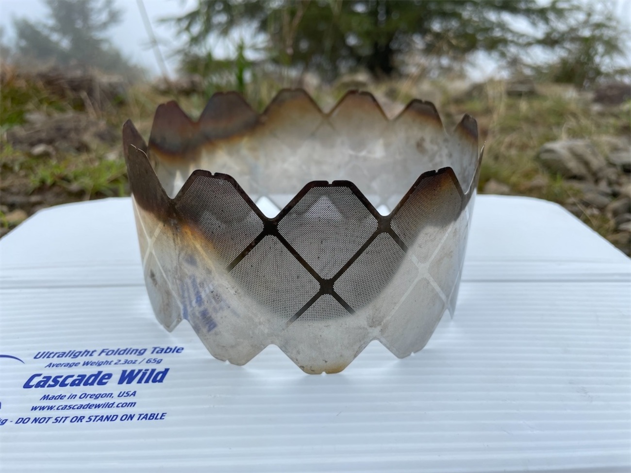 軽量でスタッキング力抜群の円形風防『MUNIEQ/ミュニーク X-mesh stove