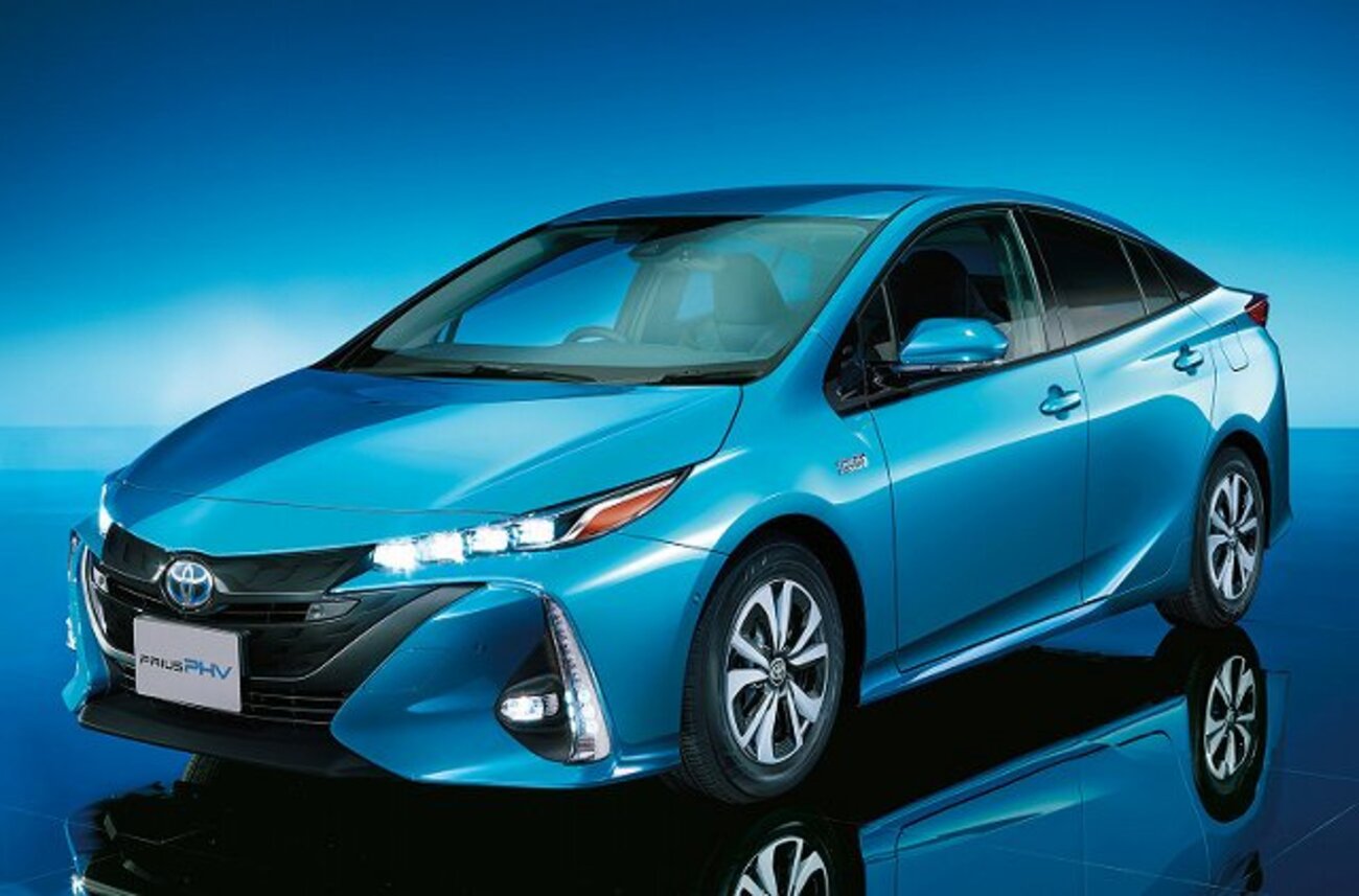 トヨタ新型プリウスPHV】「機能大幅UP！」2020年7月1日マイチェン日本