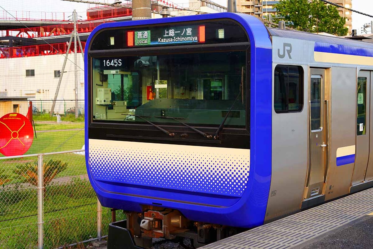横須賀-総武快速線～新型車両E235系～ | clearfile Museum