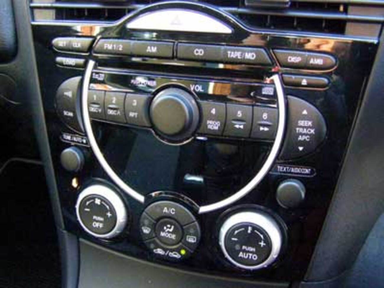 RX-8の純正オーディオでスマホの音楽を聴く方法 - RX-8のメンテナンス