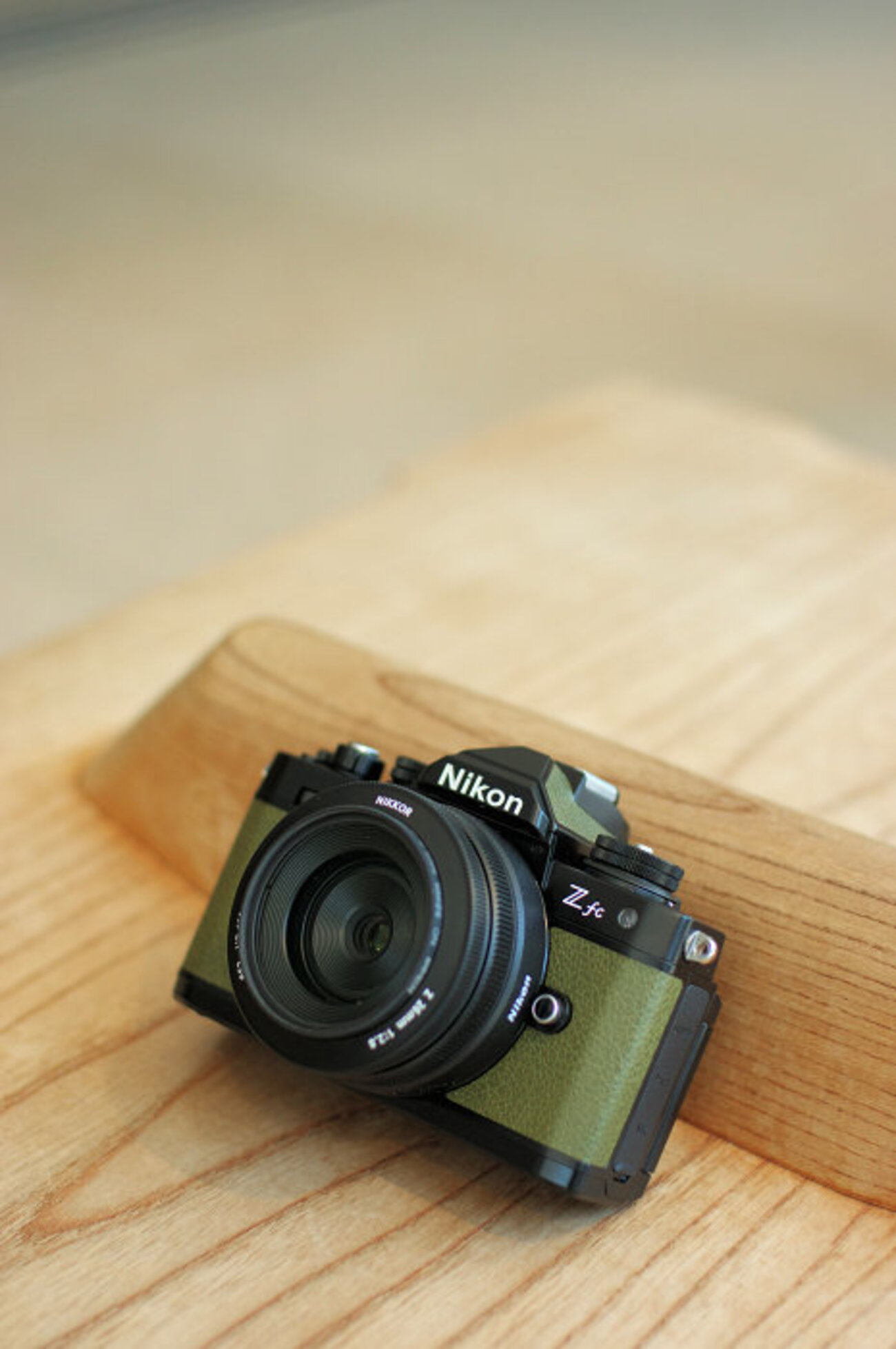 Nikon Zfcブラックがオリーブグリーンになって帰ってきた。2023年 初秋 