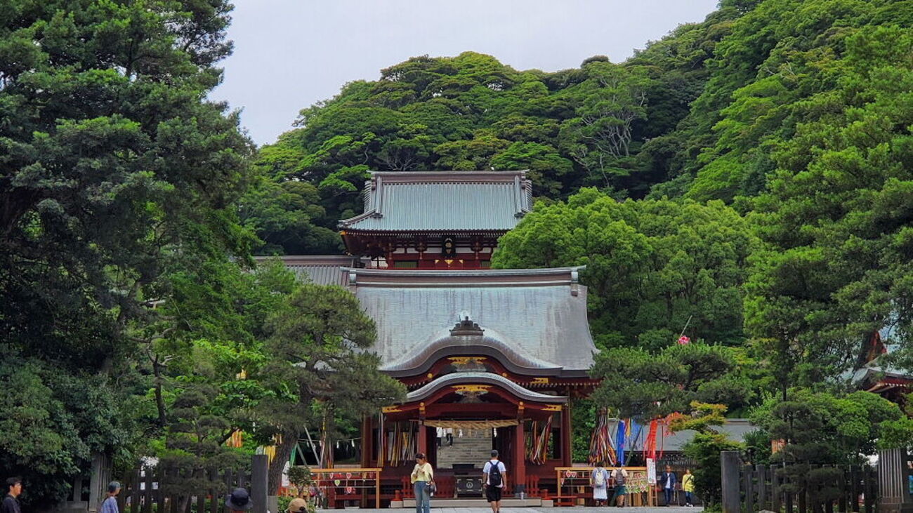 稀少 アンティーク 鶴岡御宮 鶴岡八幡宮 御祭神 応神天皇 八幡神 紙本 掛軸 宝物[観る]｜鶴岡八幡宮 TSURUGAOKAHACHIMANGU