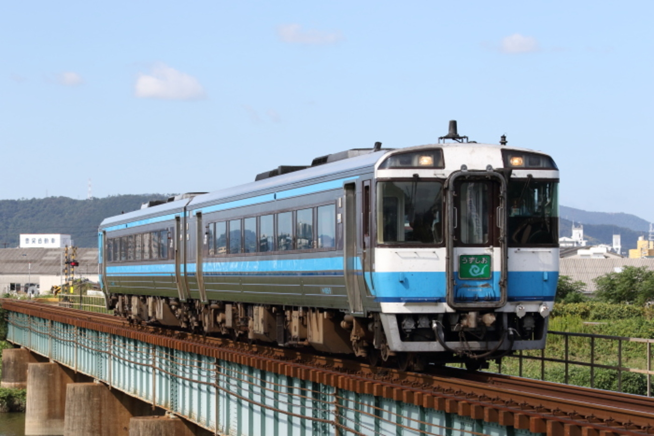 キハ185 徳島→高松 うずしお14号 運転士時刻表 Amazon.co.jp: キハ185 徳島→高松 うずしお14号 運転士時刻表