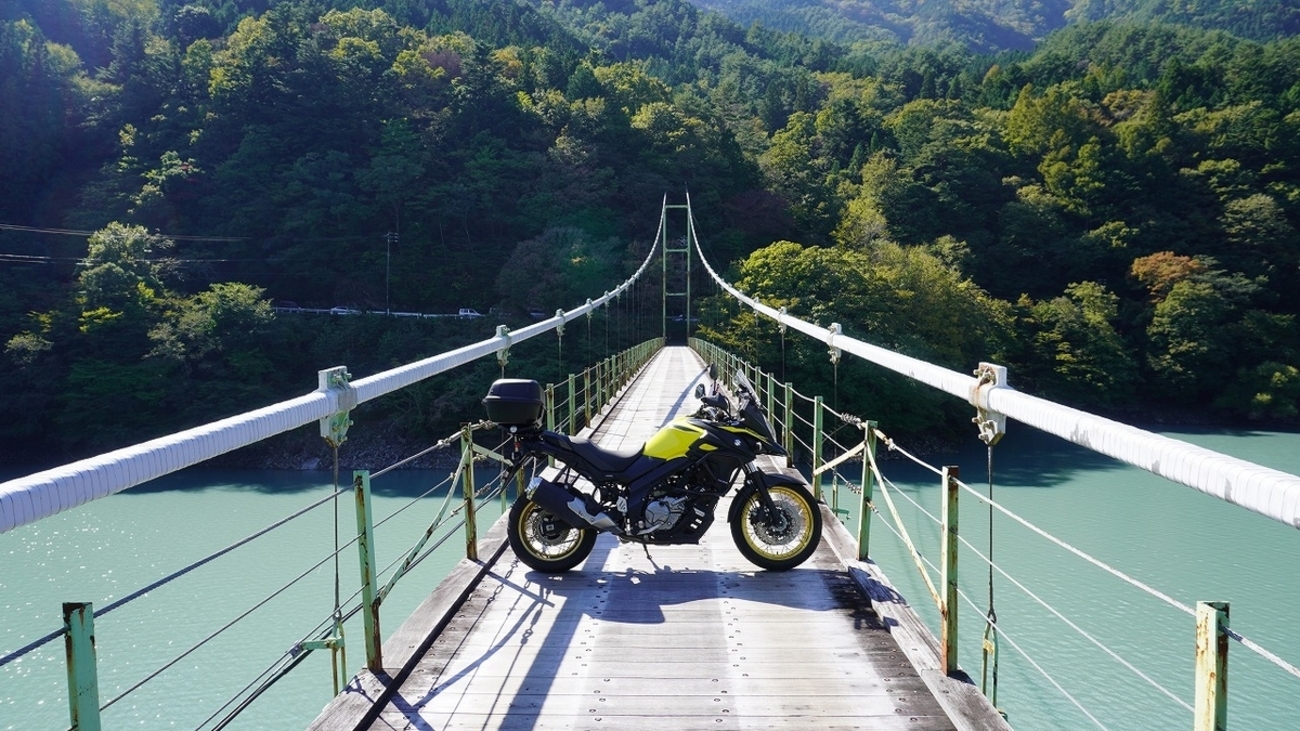 バイクや車が渡れる吊り橋「井川大橋」 - ゆに昆布