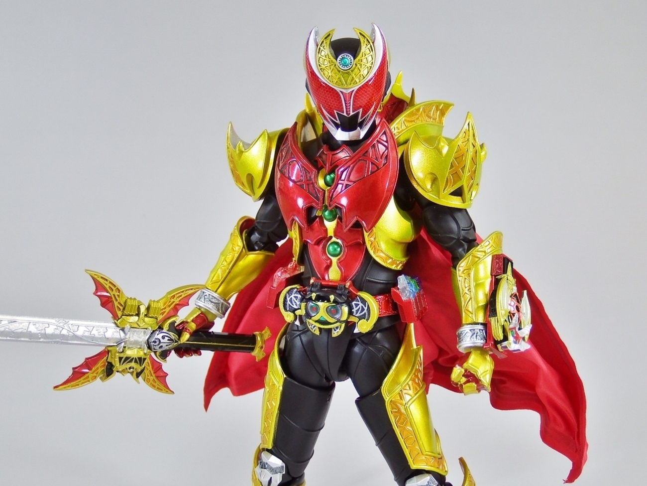 S.H.Figuarts 仮面ライダーキバ エンペラーフォーム 真骨彫製法 