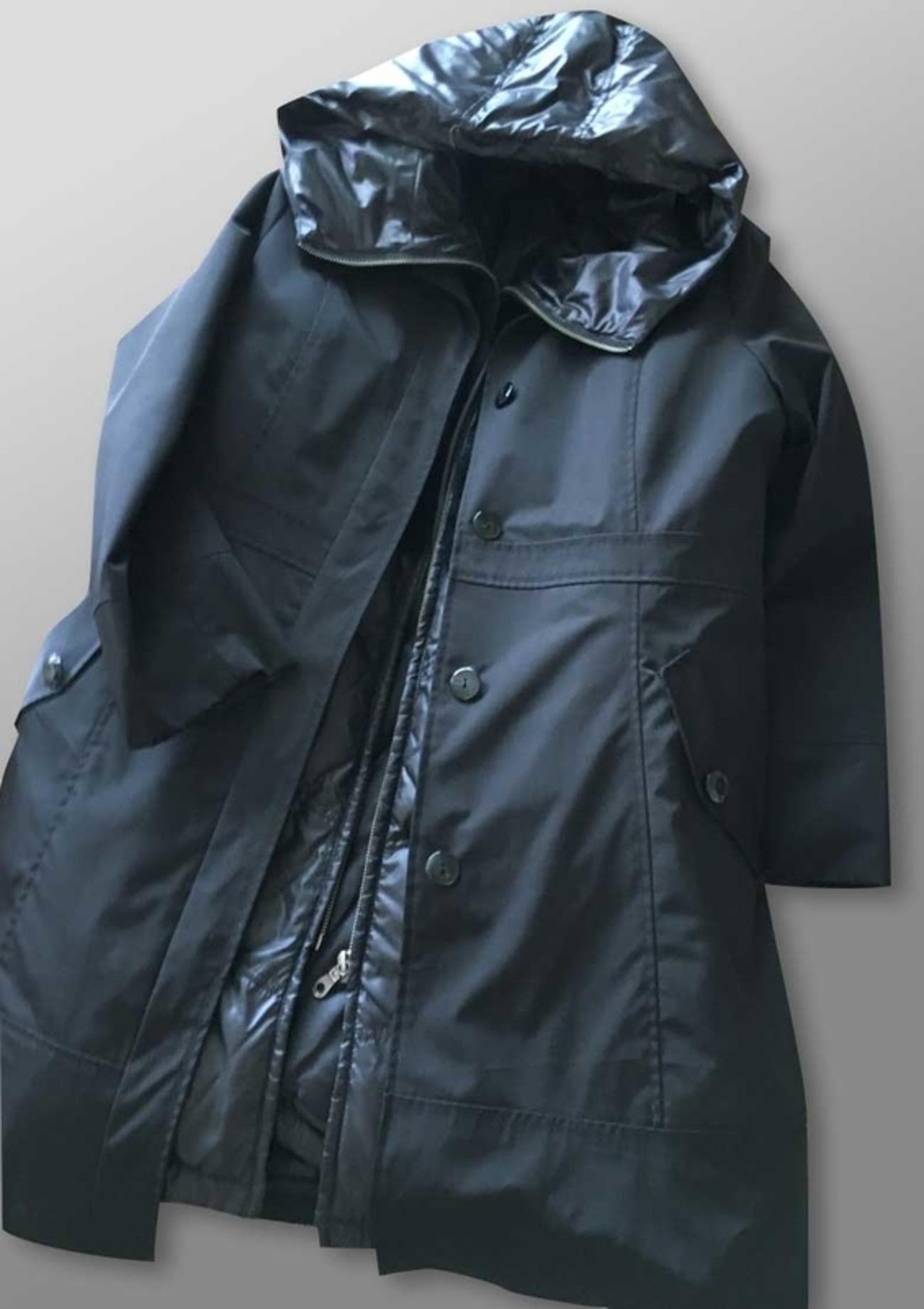 ついに14万円の黒いダウンコートを断捨離! これでわかった買っては 