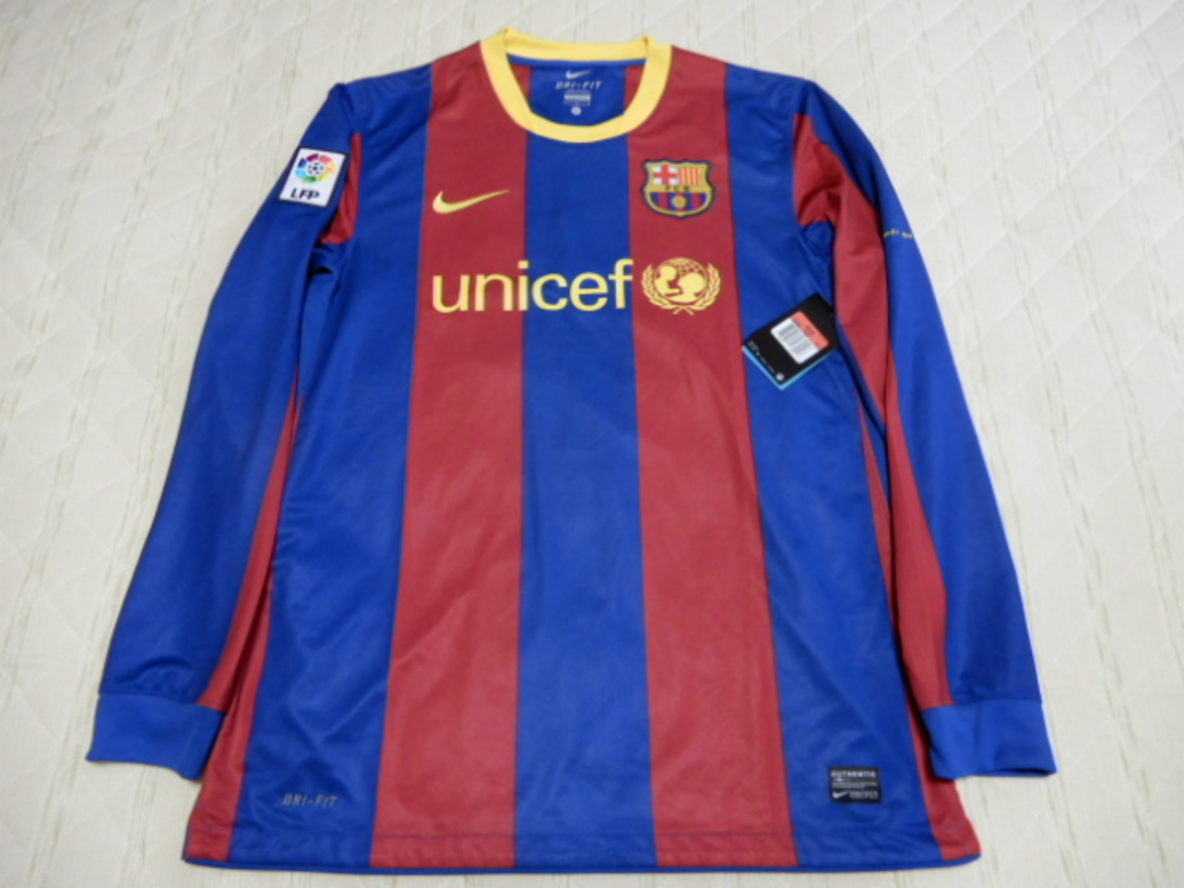 バルセロナ 2010-11 ホーム 長袖ユニフォーム ユニフォーム その248 バルセロナ 2010-2011シーズン ホーム用 長袖