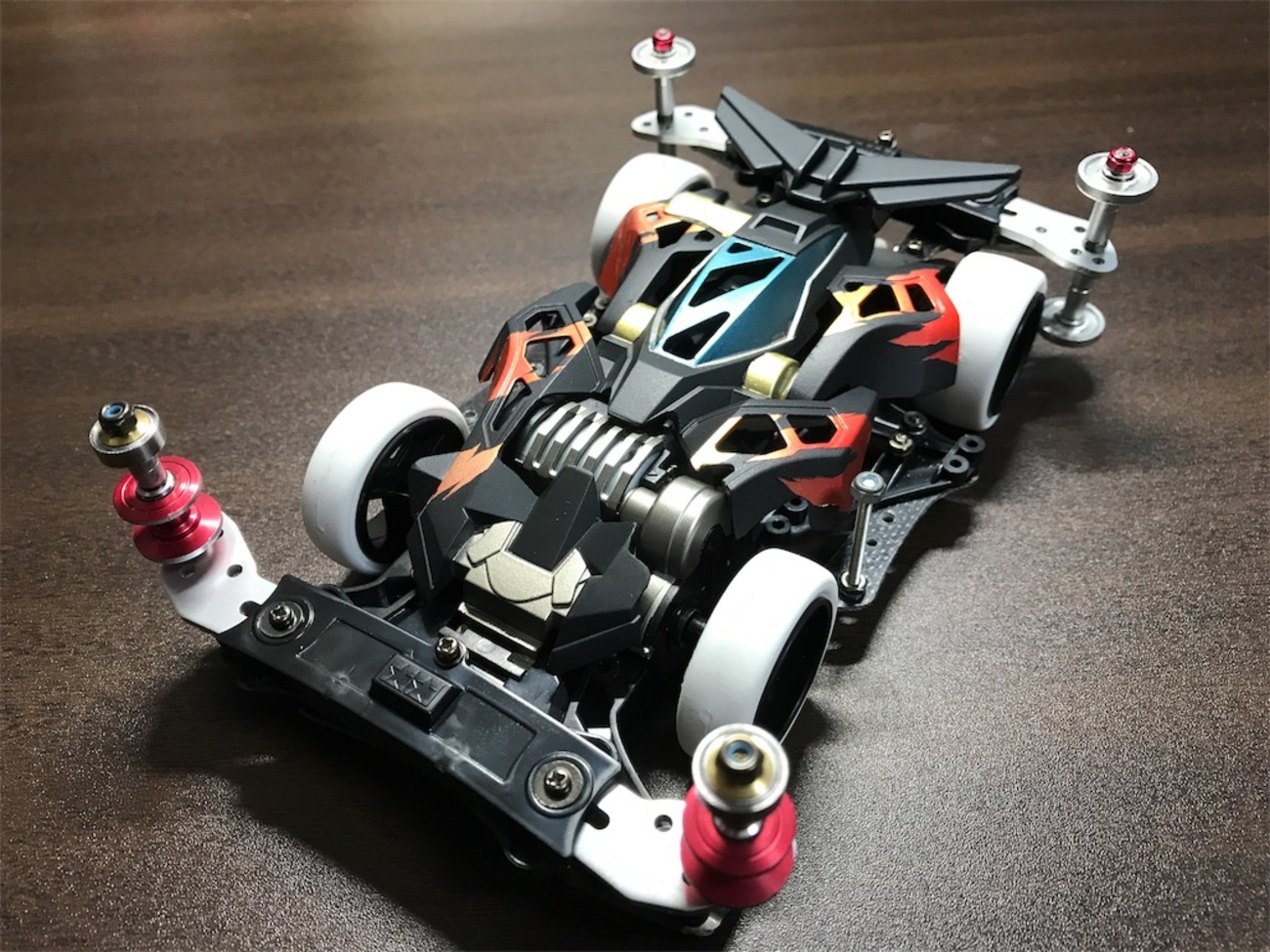 脱線ミニ四駆①シャドウブレイカーZ-3 - ジュンIIガンプラ工場