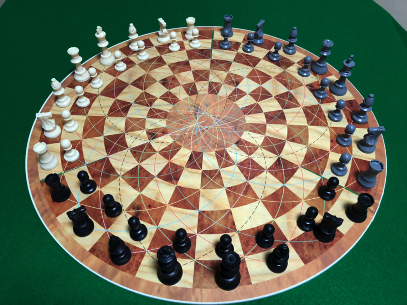 3人用チェス　チェスディスク 3D トロイカ 楽天市場】木製 チェスセット 三人用 トロイカ chess sets