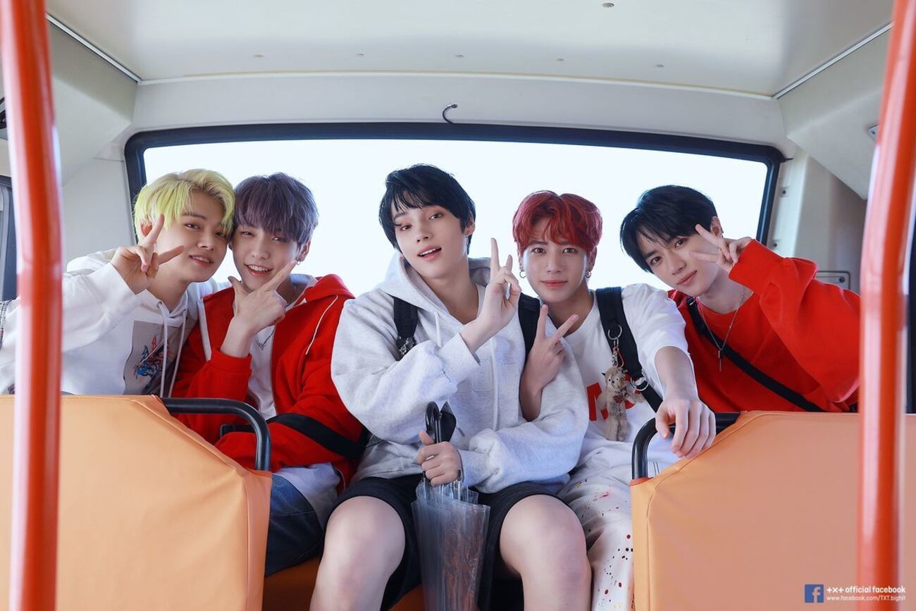 TXT ETERNITY  スビン　テヒョン　付属品全て TXT ETERNITY スビン テヒョン 付属品全て CD