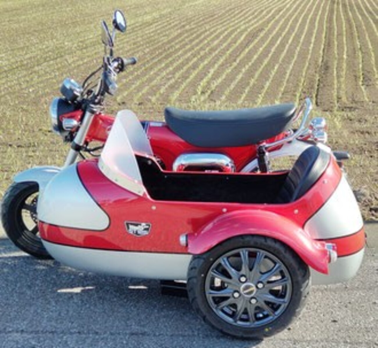 側車付軽二輪の本車候補は？ - モーリンのNMAX155トライク日記