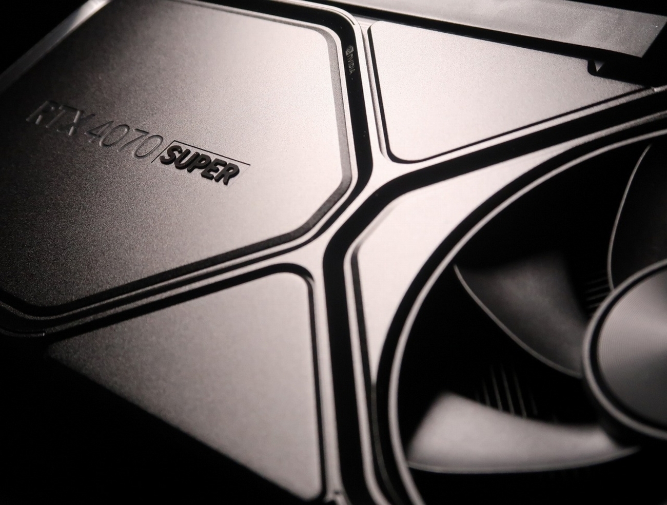 美しき漆黒】NVIDIA社 Founders Edition「NVIDIA GeForce RTX 4070 
