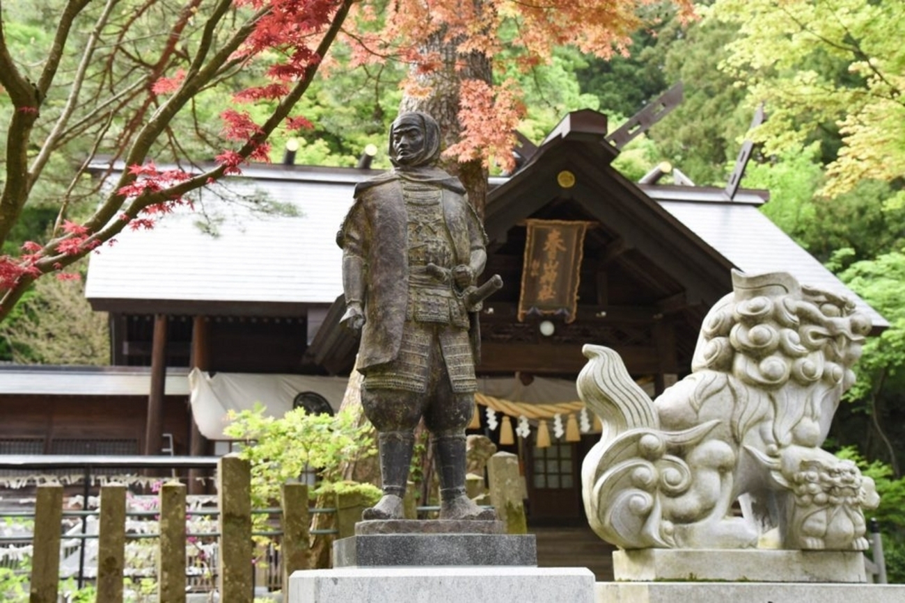 上杉謙信 銅像 銅製 高さ13.5cm 幅15cm 奥行10.2cm 東京 帝国 上杉謙信 銅像 銅製 高さ13.5cm 幅15cm 奥行10.2cm 東京 帝国