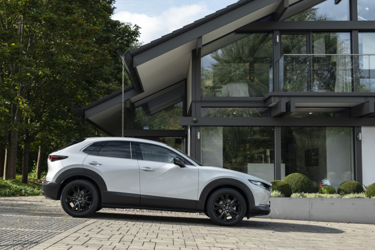 マツダcx-30 スイスマツダが「CX-30 2025年モデル」のWEBカタログを公開、Amazon
