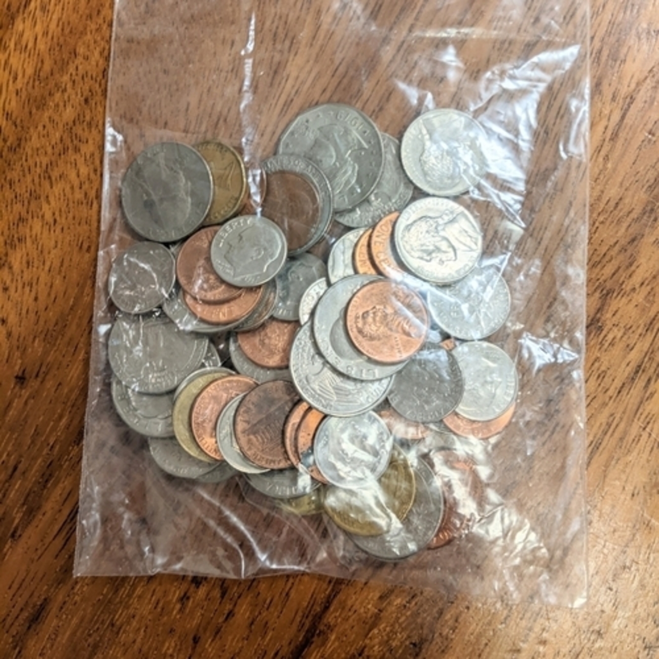 外国のコイン、ハガキと切手 を寄付 - ゆるゆるてくてくこつこつ