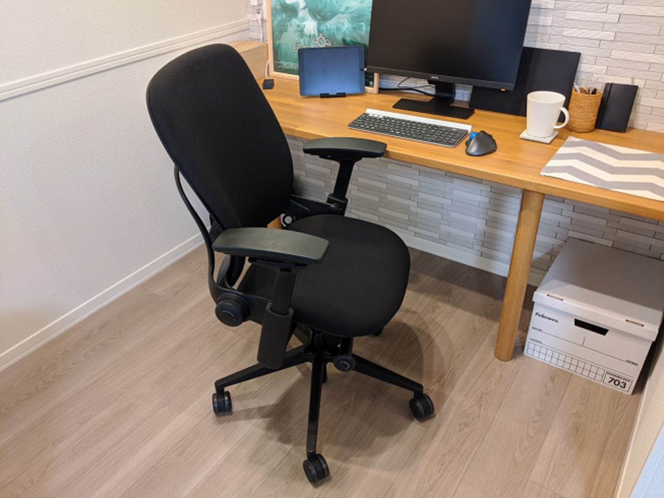 買い物】スチールケース リープチェア (Steelcase Leap V2) の感想 