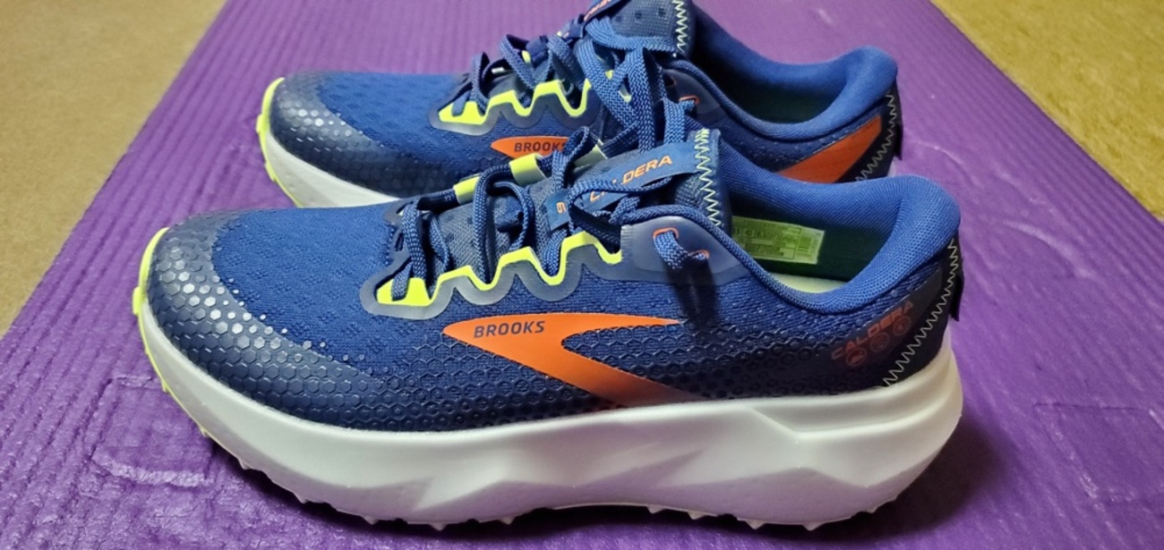 アメリカンマッスルカーとバスタブに足を突っ込む感じ( Brooks