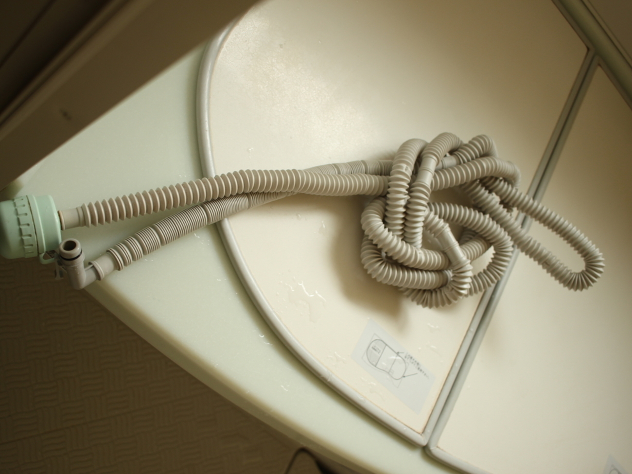 風呂の残り湯で洗濯するのをやめてみた。理由は「給水ホース」への不満 