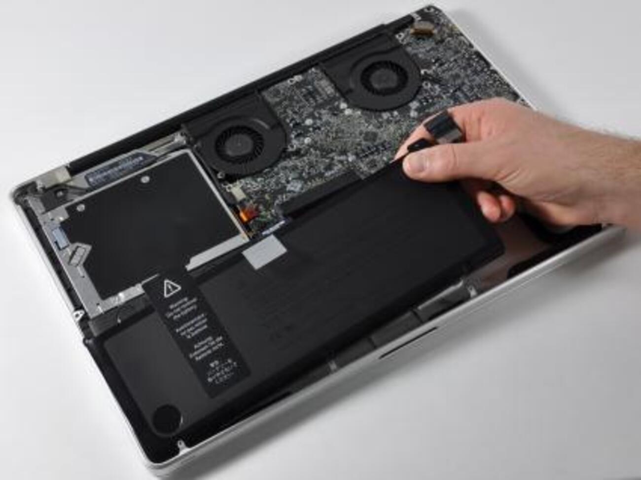 MacBook Pro 17インチ、早速の解体ショー - りんごが好きなのでぃす