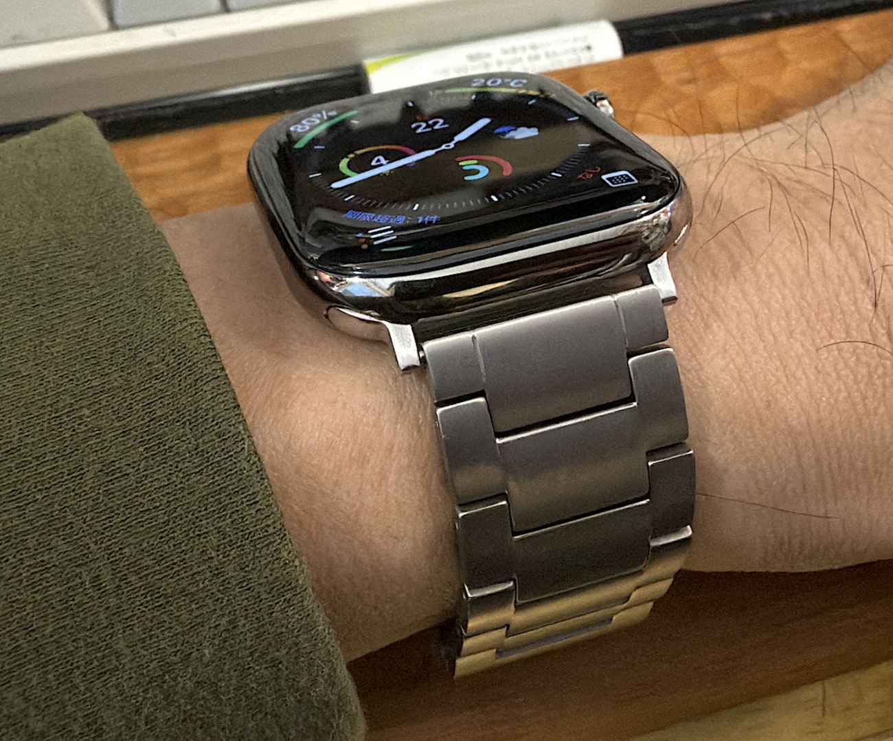 Apple Watch10 チタニウムモデル レビュー③〜サイズアップによって 