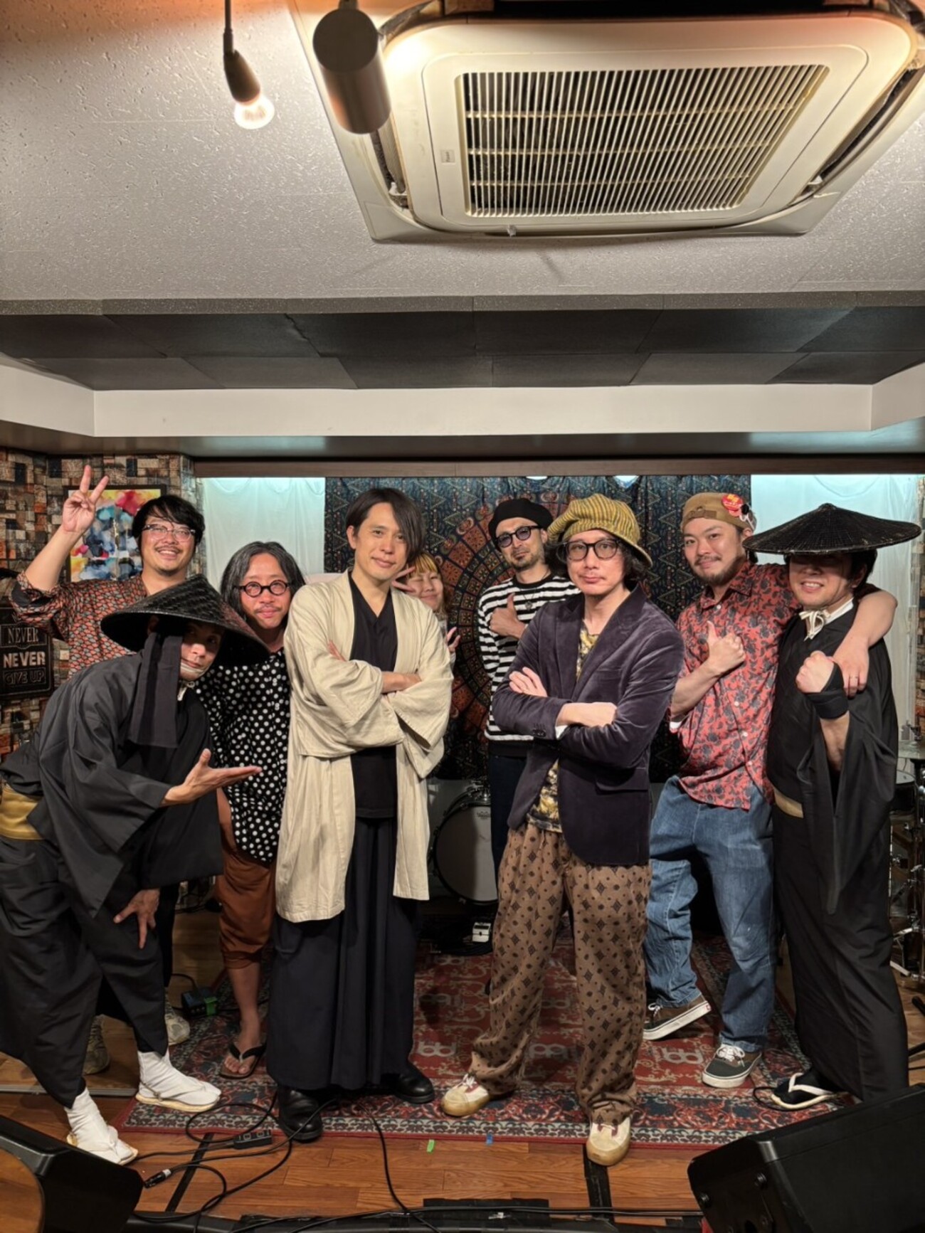 不敵な楽団と空野大さん、ツーマンライブでした！ - ヒゲメガブログ。