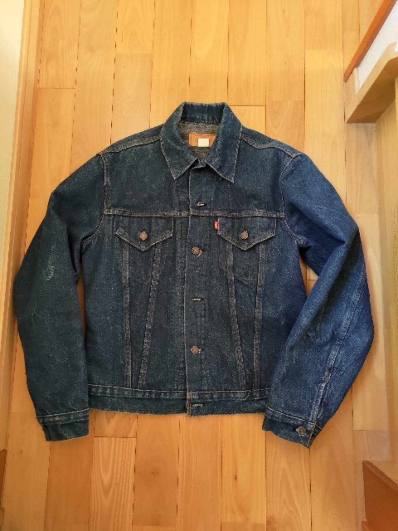 No.240 Levi