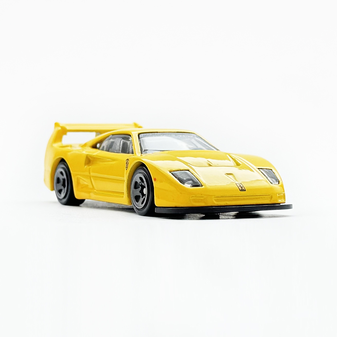FERRARI F40 COMPETIZIONE - 増えすぎたミニカーに愛を捧ぐ