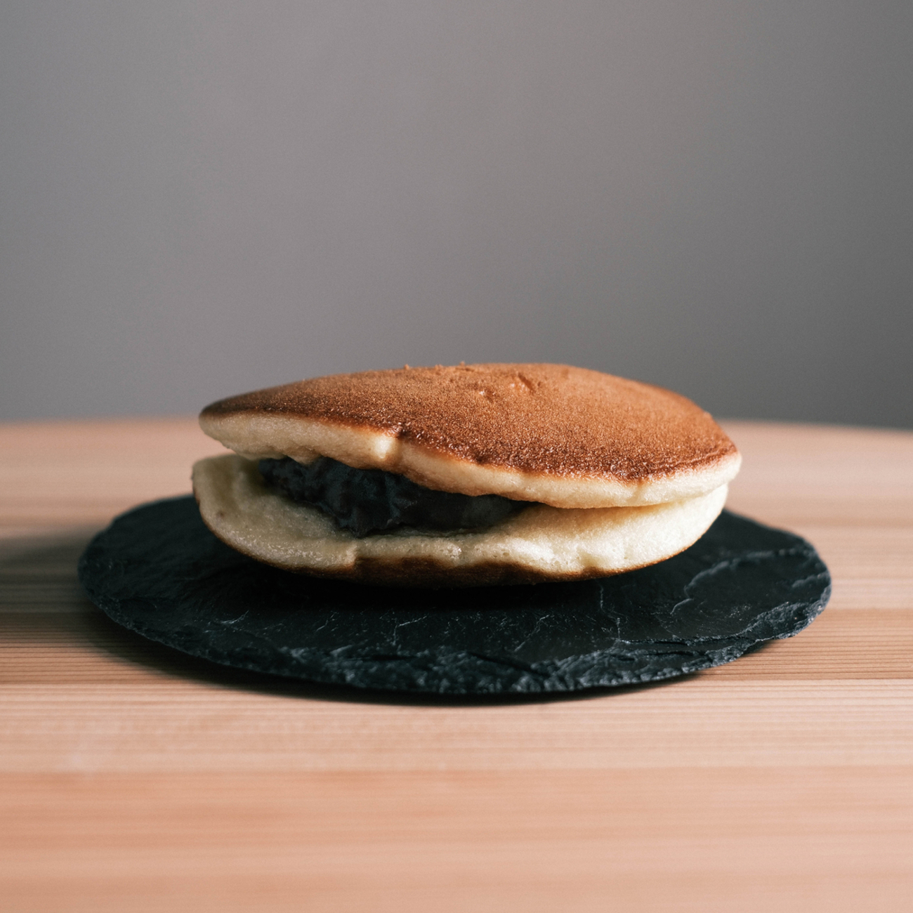 大三萬年堂 HANARE 和菓子屋さんがつくった大きなふんわりどらやき