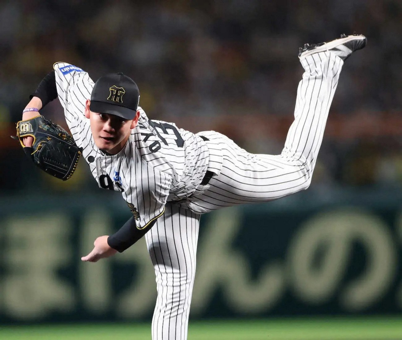 阪神タイガース及川雅貴選手 2025年BLACK dynamiteユニフォームL