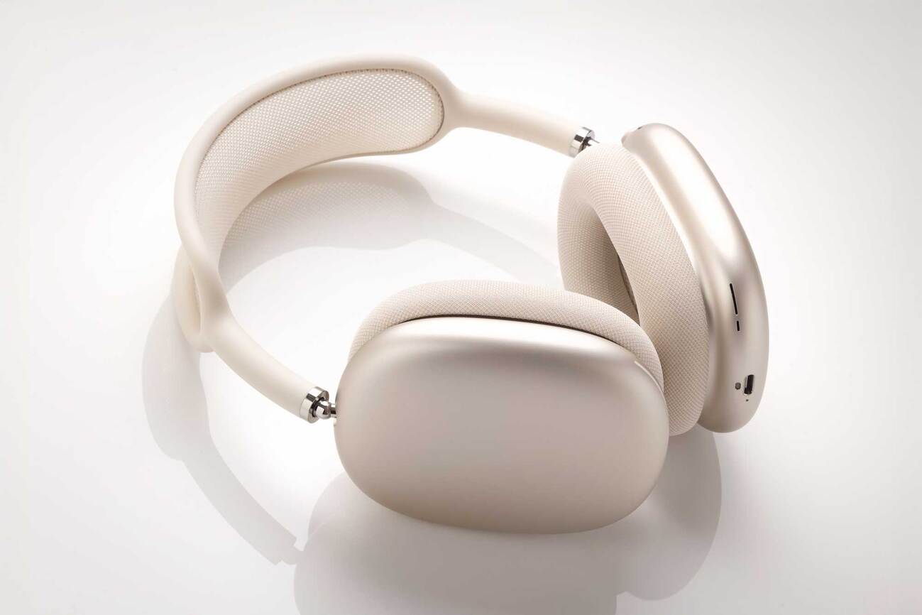 空間オーディオ体験にぴったり！Apple AirPods Maxを作曲家とショップ