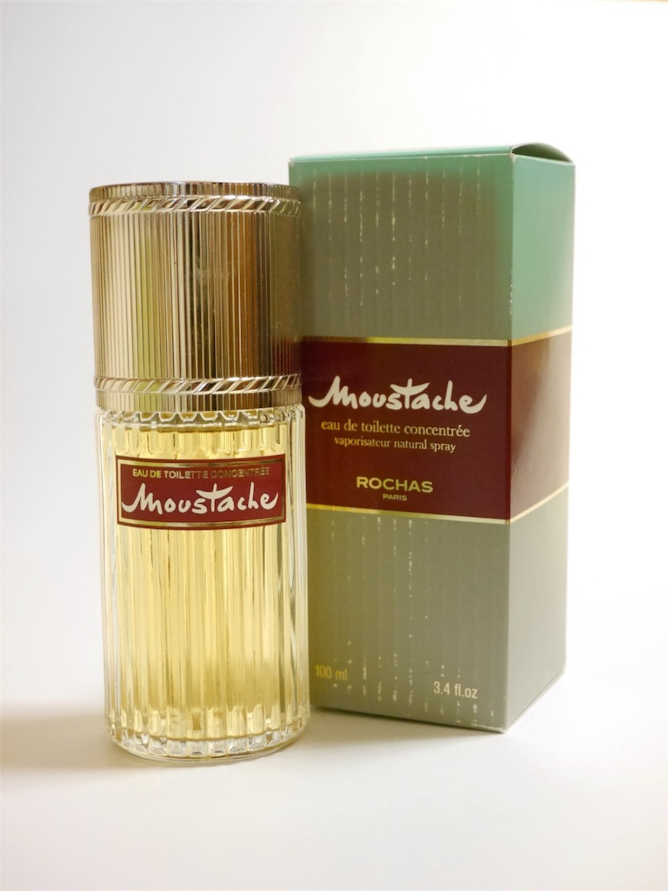 Moustache (1949) - La Parfumerie Tanu