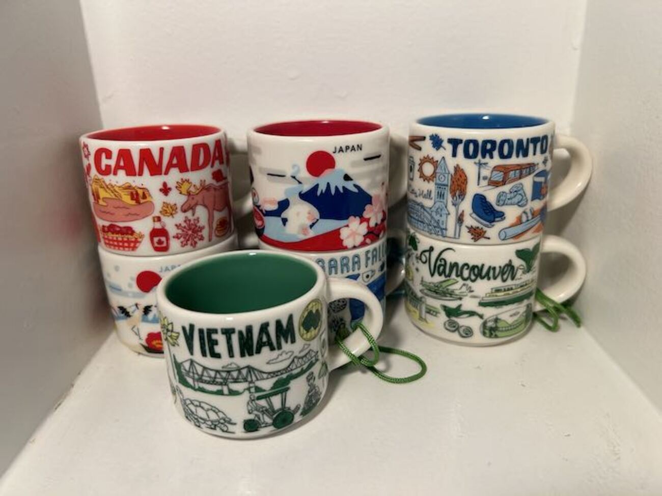 ベトナムのスタバご当地ミニマグが増えました。 - トロントで出会った 