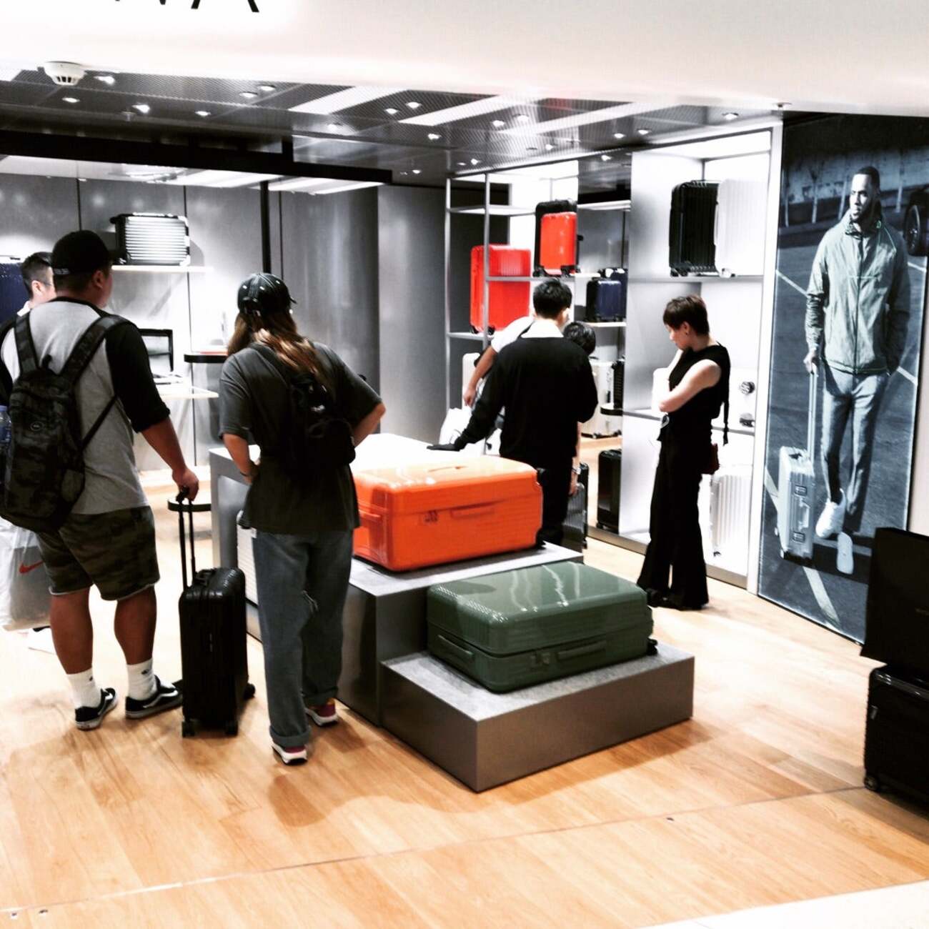 2輪が廃番のRIMOWAトパーズビジネストローリー RIMOWA リモワ ビジネス 